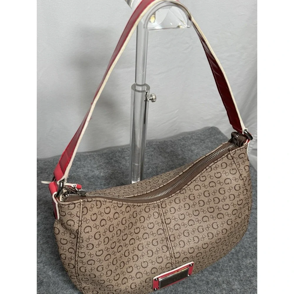 GUESS Beige Brown Logo Hobo Shoulder Bag Purse Coral Color Faux Leather Strap‎